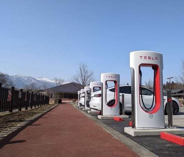 How Long Does It Take to Charge a Tesla